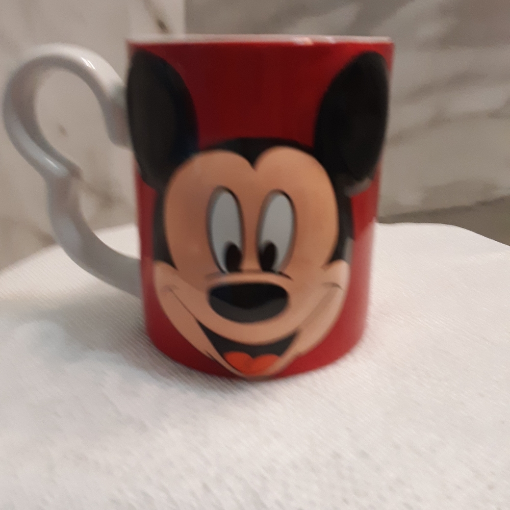 Collectable Disney Mickey Mug red